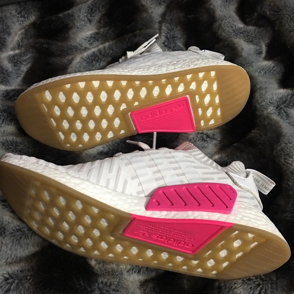 Adidas Women’s nmd R2 primeknit sz 10 new - Picture 3 of 8